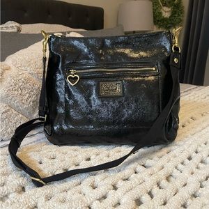 Like new Vintage Coach Poppy Patent Leather Crossbody Measenger